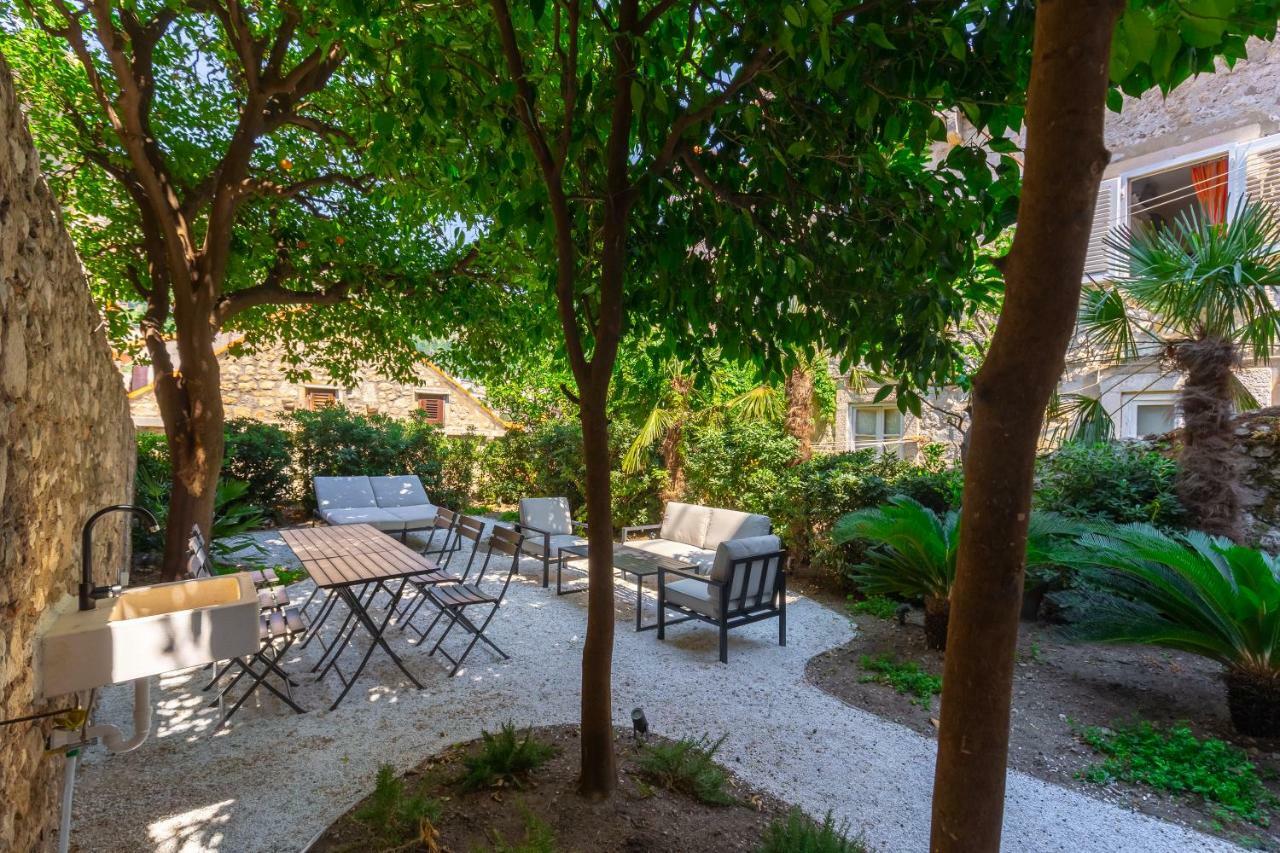 Old Town House With Floor Heating & Lush Private Garden Villa Dubrovnik Eksteriør billede